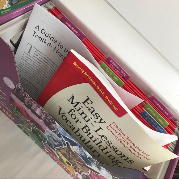 Scholastic Reading Strategies Toolkit - Nonfiction - Grades 4-5 - NWOT - Picture 4 of 5